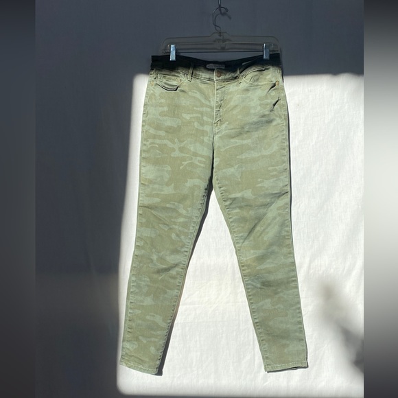 Sanctuary Denim - Social Standards by Sanctuary camouflage green high rise size 12